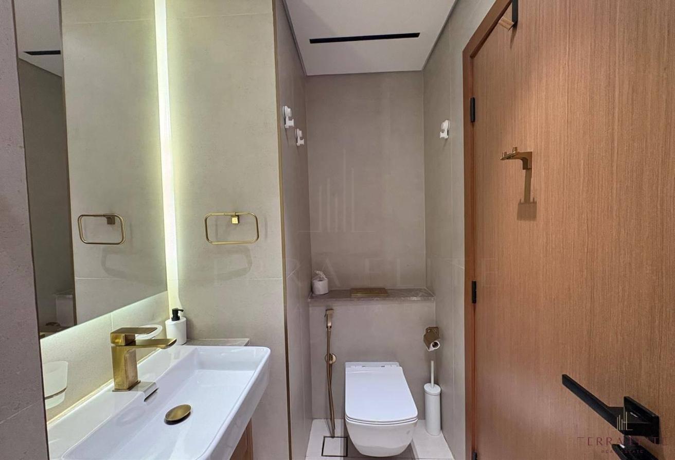 Spacious Studio for Rent | Prime JVC Location photo 10