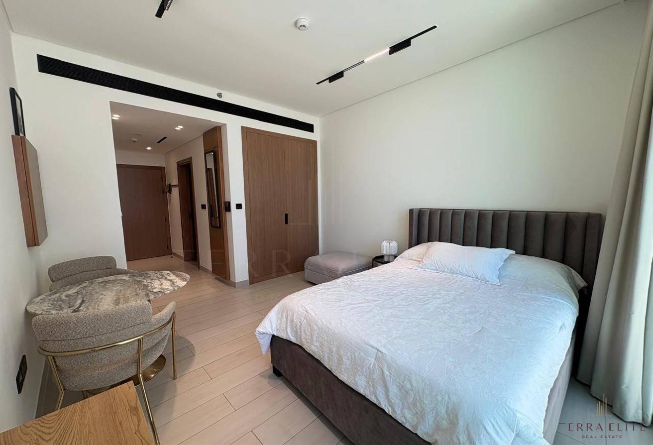 Spacious Studio for Rent | Prime JVC Location photo 4