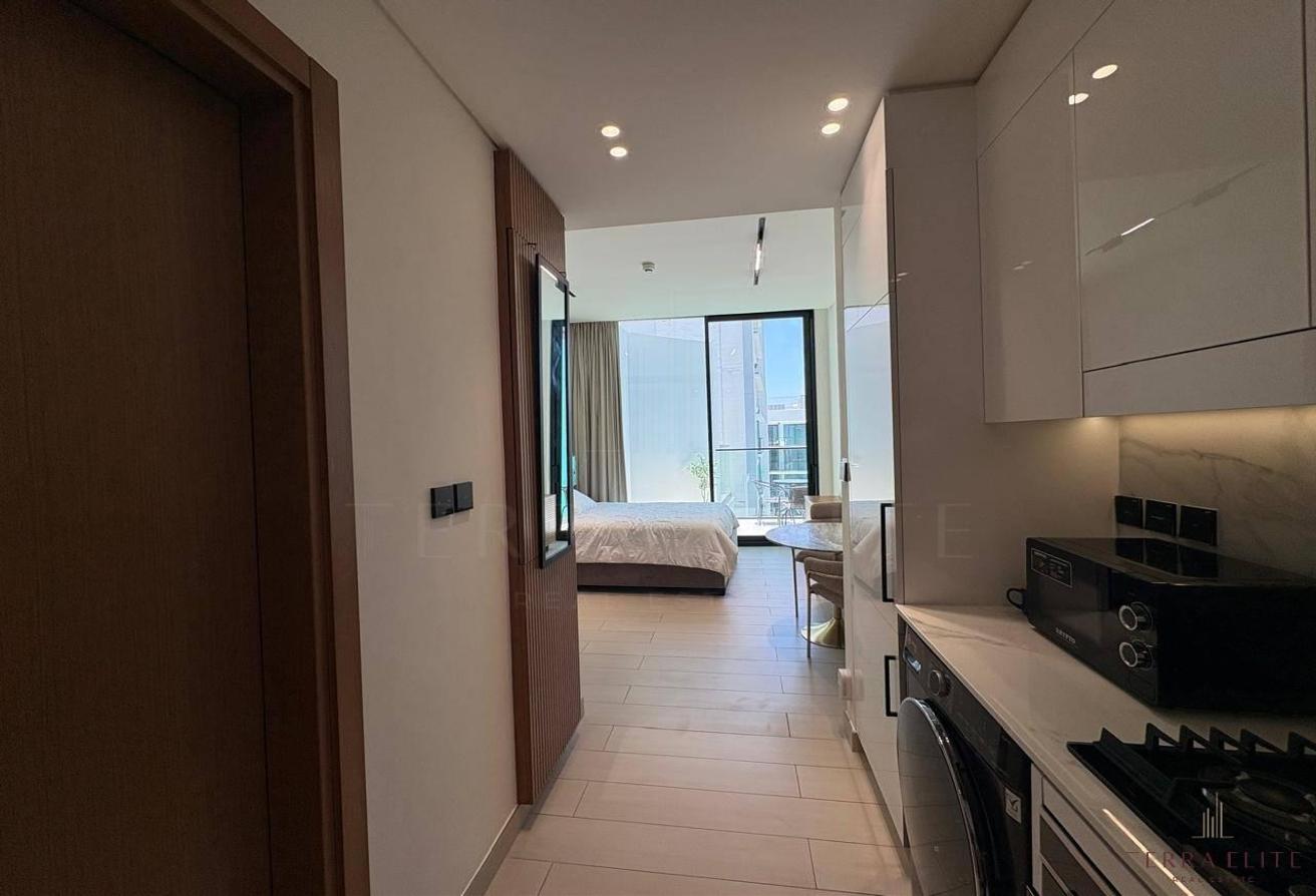 Spacious Studio for Rent | Prime JVC Location photo 8