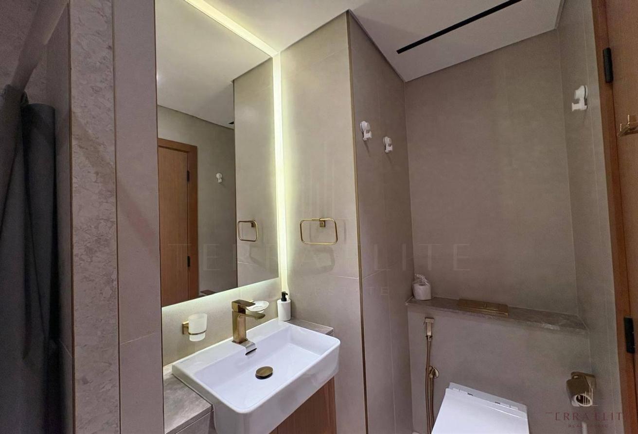 Spacious Studio for Rent | Prime JVC Location photo 11