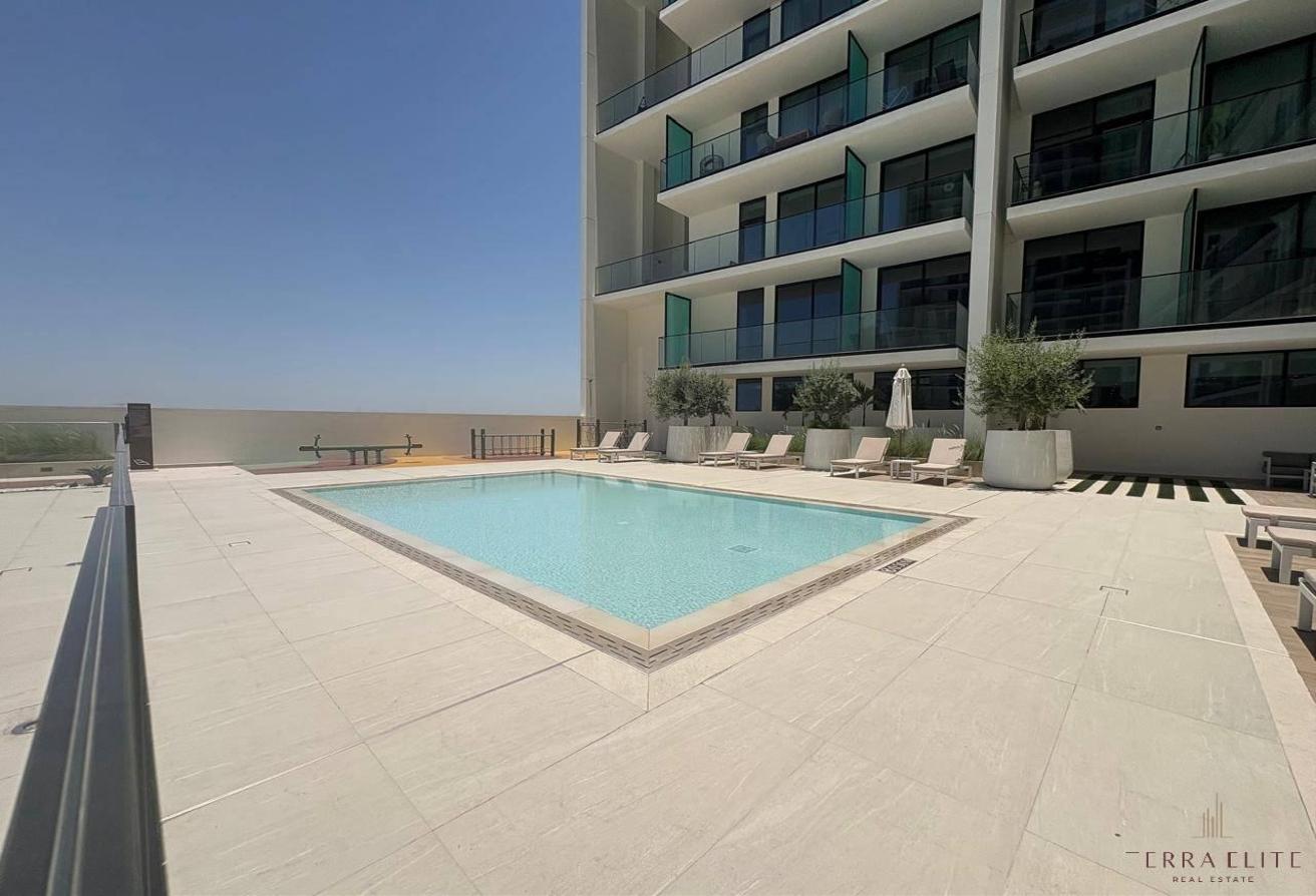 Spacious Studio for Rent | Prime JVC Location photo 17