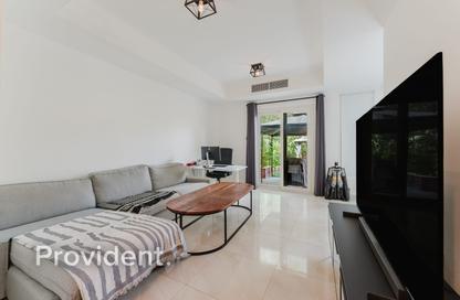 Villa - 2 Bedrooms - 3 Bathrooms for rent in Springs 10 - The Springs - Dubai