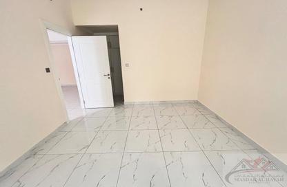 Apartment - 1 Bedroom - 2 Bathrooms for rent in Muwailih Building - Muwaileh - Sharjah