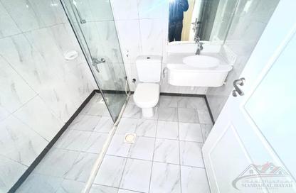 Apartment - 1 Bedroom - 2 Bathrooms for rent in Muwailih Building - Muwaileh - Sharjah