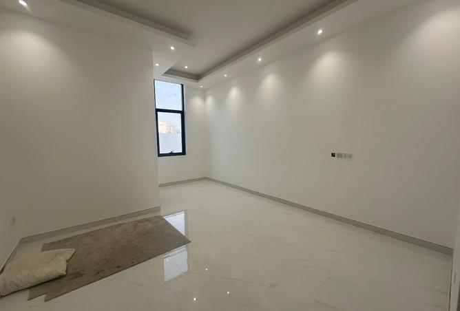 56966040 - Property Image 3