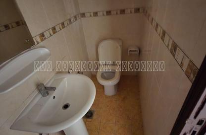 Apartment - 3 Bedrooms - 3 Bathrooms for rent in Blue Tower - Al Majaz 3 - Al Majaz - Sharjah Apartment - 3 Bedrooms - 3 Bathrooms for rent in Blue Tower - Al Majaz 3 - Al Majaz - Sharjah