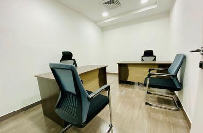 Office Space - Studio - 4 Bathrooms for rent in Hamdan Street - Abu Dhabi