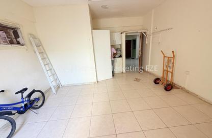 Apartment - Studio - 1 for rent in Rolla Square - Rolla Area - Sharjah
