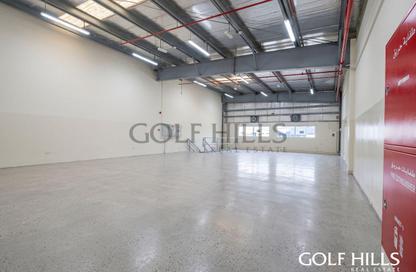 Warehouse - Studio - 1 Bathroom for rent in RAS - Umm Ramool - Dubai