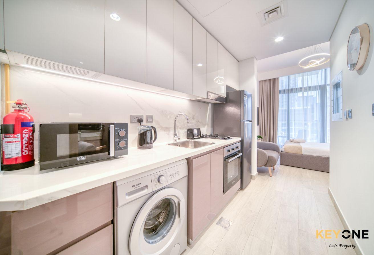 Spacious Azizi Riviera Studio photo 17