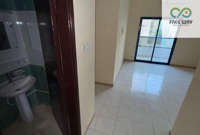 128359079 - Property Image 3