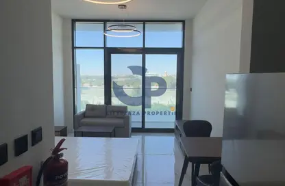 Apartment - 1 Bathroom for rent in The Gate - Masdar City - Abu Dhabi