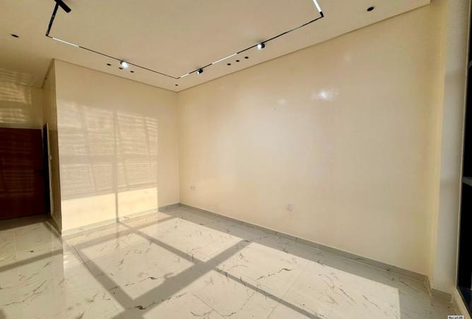 137427865 - Property Image 3