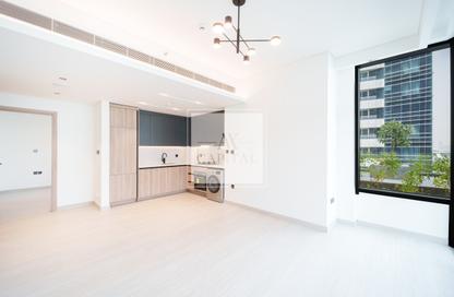 Apartment - 1 Bedroom - 2 Bathrooms for sale in Marina Living - Dubai Marina - Dubai