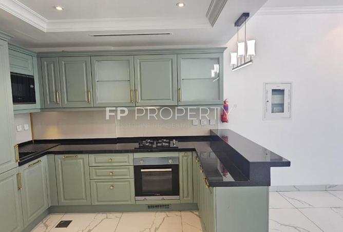 121976600 - Property Image 3