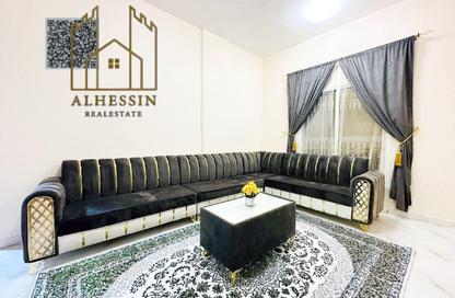 شقة - 2 غرف نوم - 2 حمامات للايجار في مساكن كورنيش عجمان - طريق كورنيش عجمان - عجمان