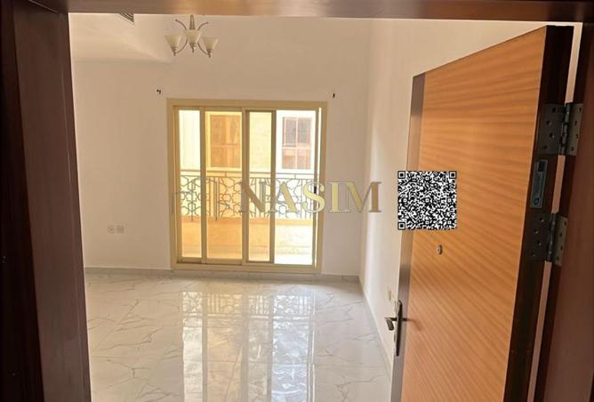 54405259 - Property Image 3