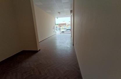 Shop - Studio - 1 Bathroom for rent in Al Jawhara Building - Al Rawda 3 - Al Rawda - Ajman