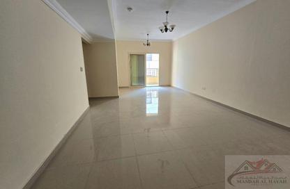 Apartment - 2 Bedrooms - 3 Bathrooms for rent in Muwaileh 29 Building - Muwaileh - Sharjah