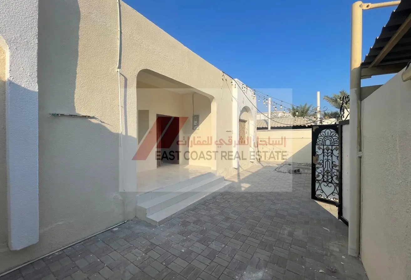165622106 - Property Main Image