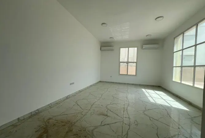76163637 - Property Image 3