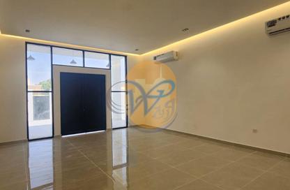 Villa - 4 Bedrooms - 5 Bathrooms for rent in Al Dhait South - Al Dhait - Ras Al Khaimah