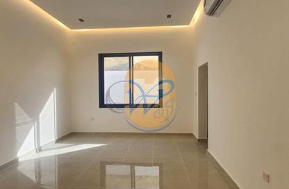 Villa - 4 Bedrooms - 5 Bathrooms for rent in Al Dhait South - Al Dhait - Ras Al Khaimah