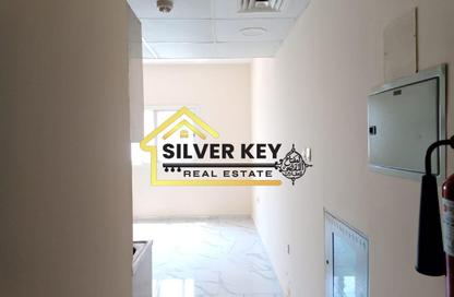 Apartment - Studio - 1 Bathroom for rent in Bu Tina - Al Sharq - Sharjah Apartment - Studio - 1 Bathroom for rent in Bu Tina - Al Sharq - Sharjah