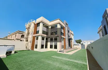 فيلا - 5 غرف نوم - 6 حمامات للايجار في القوز - ضاحية واسط (الجواز) - الشارقة