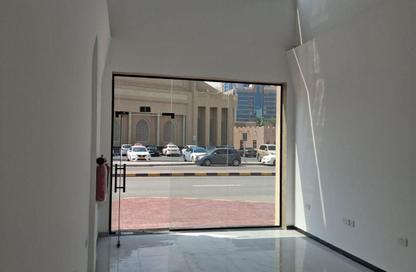عمارة بالكامل - استوديو - 5 حمامات للبيع في ليوارا 1 - عجمان