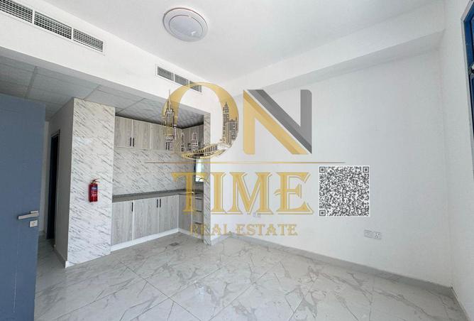 96964351 - Property Image 3