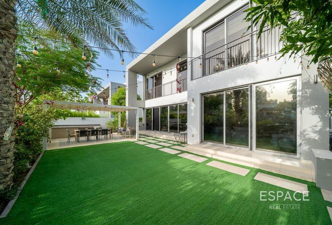 92718048 - Property Main Image