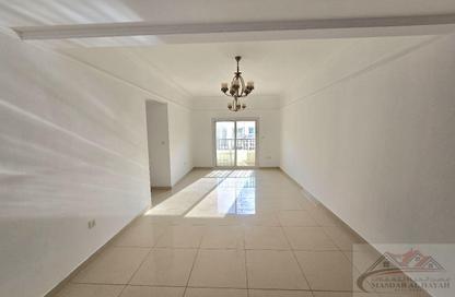 Apartment - 3 - 3 for rent in Muwaileh 29 Building - Muwaileh - Sharjah
