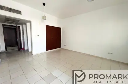 شقة - 1 حمام للايجار في إكس14 - طراز إنجليزي - المدينة العالمية - دبي