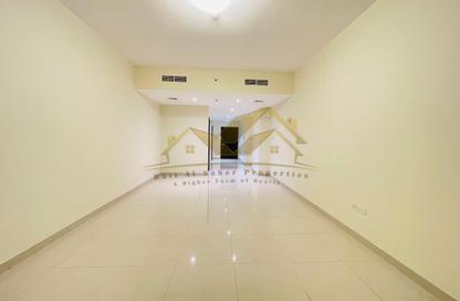 Apartment - 2 Bedrooms - 3 Bathrooms for rent in Sheikh Zayed Road - Dubai