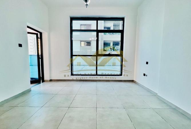 56129958 - Property Main Image