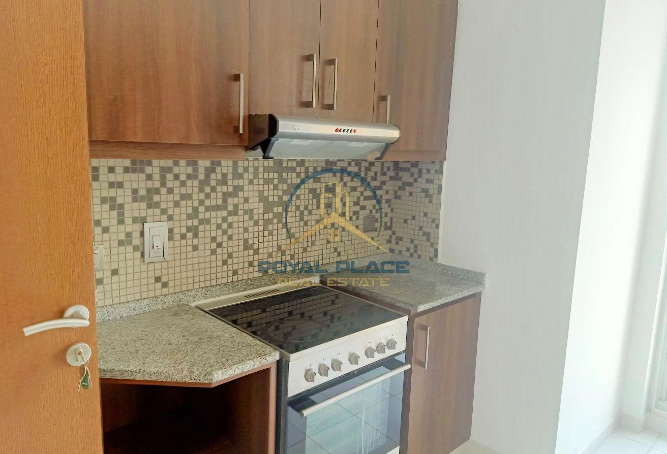 2BR Apartment | Wide Water & City Views | Vacant photo 16