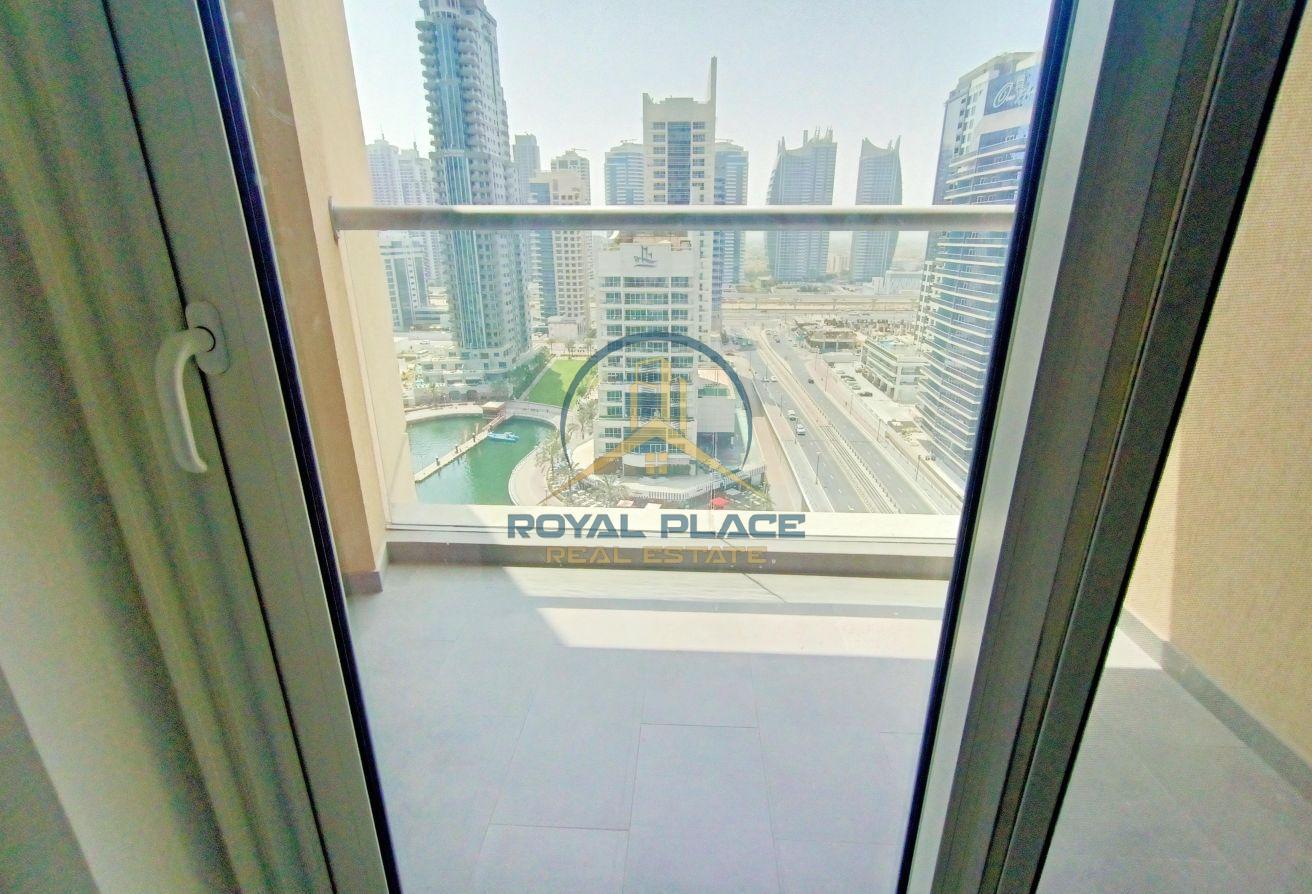 2BR Apartment | Wide Water & City Views | Vacant photo 15