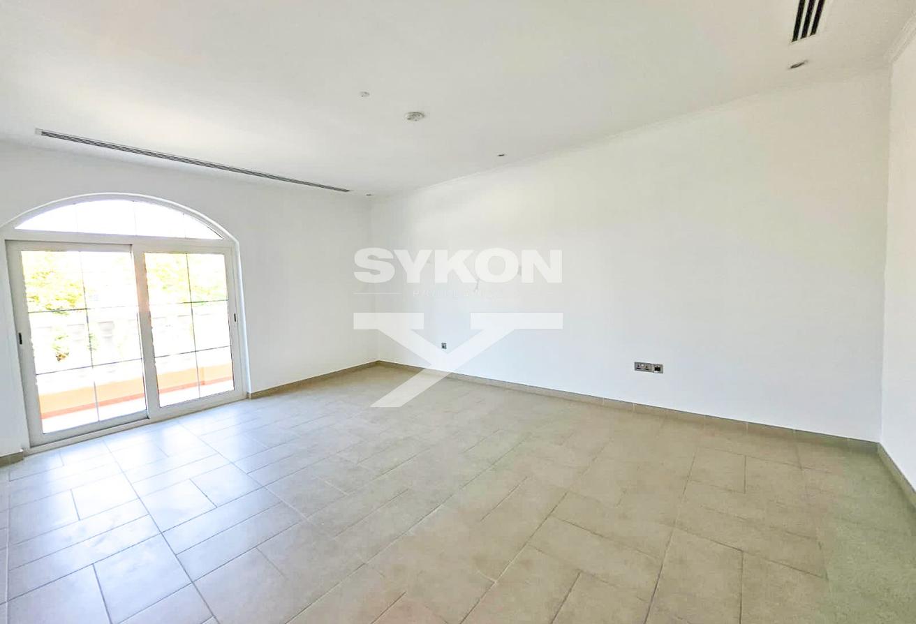 Huge 5 Bedroom | Well Located | Well Maintained photo 8