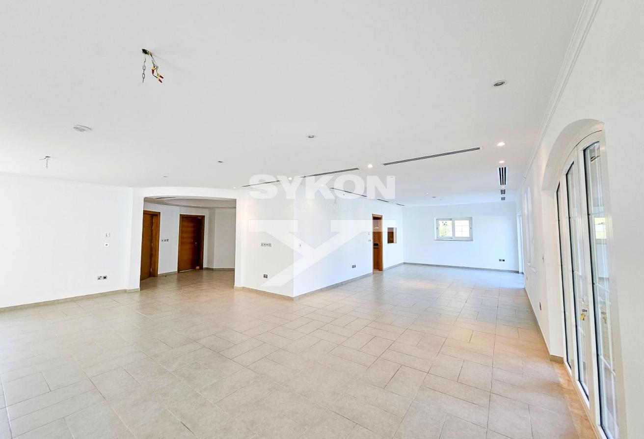 Huge 5 Bedroom | Well Located | Well Maintained photo 5