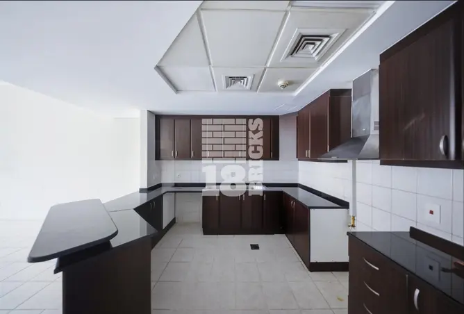 126104398 - Property Image 3