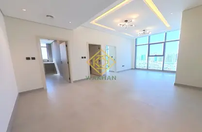 شقة - غرفة نوم - 2 حمامات للبيع في بي جي وان - الفرجان - دبي