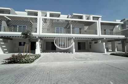 Townhouse - 4 - 4 for sale in Camelia - Damac Hills 2 - Dubai Townhouse - 4 - 4 for sale in Camelia - Damac Hills 2 - Dubai