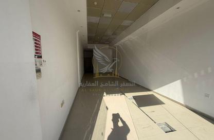 متجر - استوديو - 1 للإيجار في المنطقة الصناعية رقم 5 - المنطقة الصناعية بالشارقة - الشارقة متجر - استوديو - 1 للإيجار في المنطقة الصناعية رقم 5 - المنطقة الصناعية بالشارقة - الشارقة
