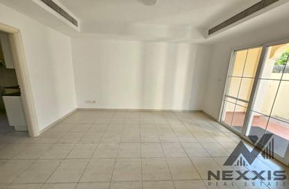 Villa - 3 - 4 for rent in Springs 2 - The Springs - Dubai