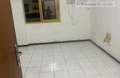 Apartment - Studio - 1 for rent in Abu Shagara building - Abu shagara - Sharjah