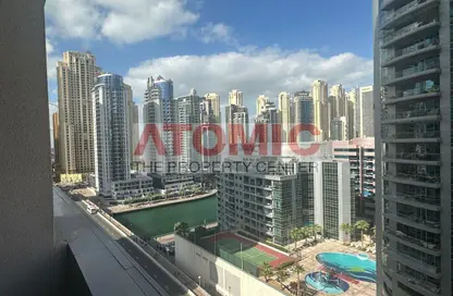 شقة - غرفة نوم - 2 حمامات للايجار في برج الزمرد - دبي مارينا - دبي