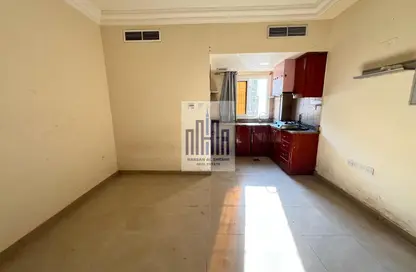Apartment - Studio - 1 Bathroom for rent in Fire Station Road - Muwaileh - Sharjah