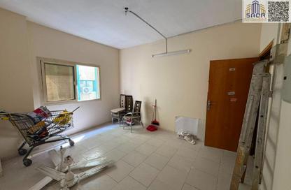 Apartment - 1 Bedroom - 1 Bathroom for rent in Al Butina 9 Building - Al Butina - Sharjah