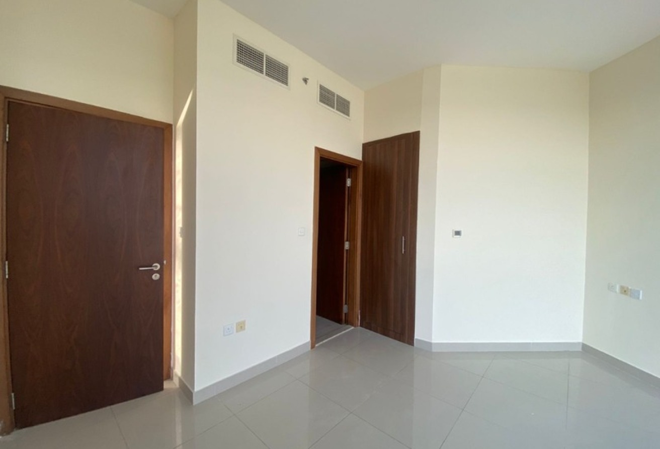 SPACIOUS 1BR | BALCONY | POOL & GYM | JVC gallery image